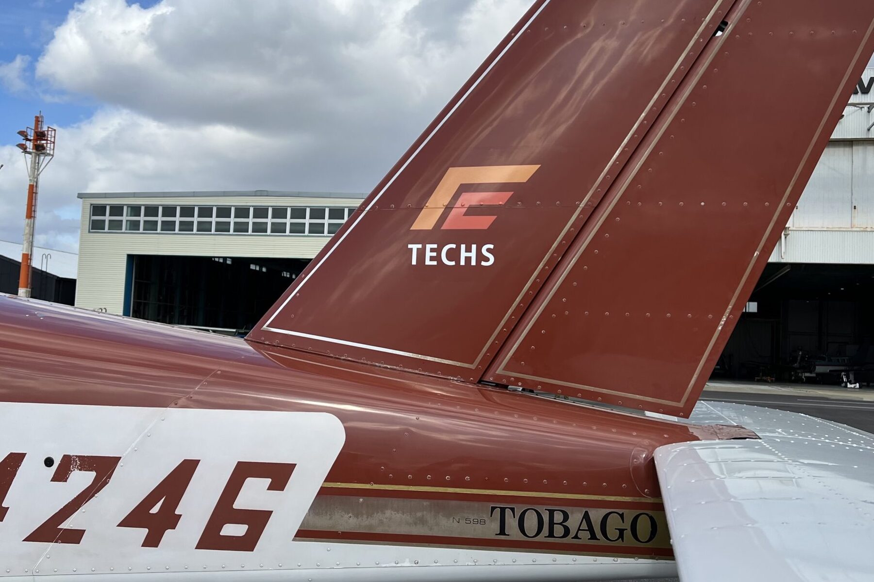 TECHS ヒーロー画像（差し替え可）